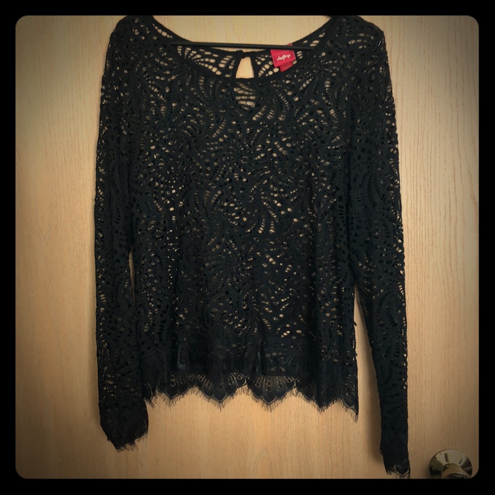 Black Daytrip Top